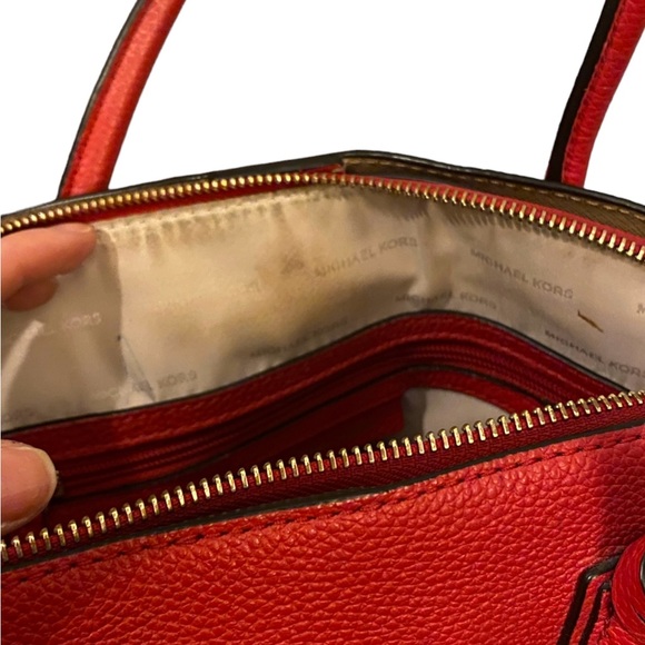 RED LEATHER MICHAEL KORS PURSE - Picture 7 of 7